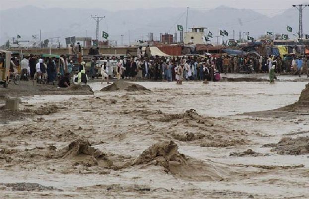 Devastating flash floods cripple Pakistan