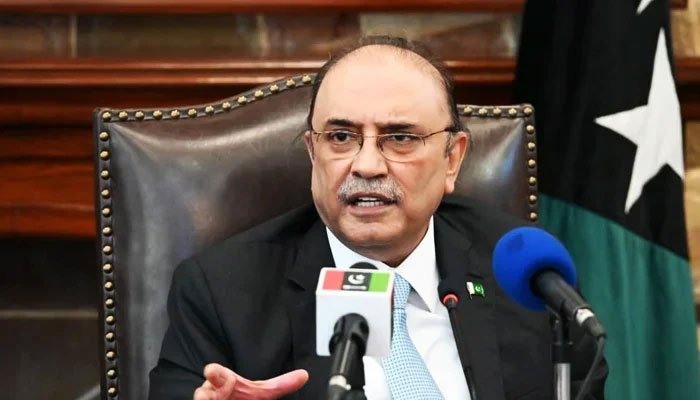 Former president and PPP Co-chairman Asif Ali Zardari addresses a press conference in Karachi, on May 11, 2022. — Twitter/MediaCellPPP