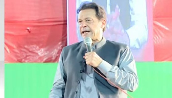 PTI chairperson Imran Khan addressing his supporters during a party gathering in Faisalabad on September 4, 2022. — YouTube screengrab/Hum News Live