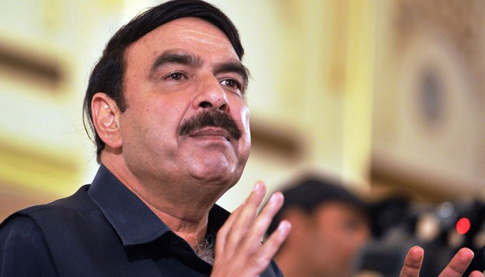 Awami Muslim League chief Sheikh Rashid Ahmed. -APP/File