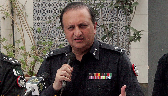 Additional Inspector General of Police Javed Alam Odho addressing a press conference during the inauguration of Shaheen Force, in Karachi on September 07. — Online/File