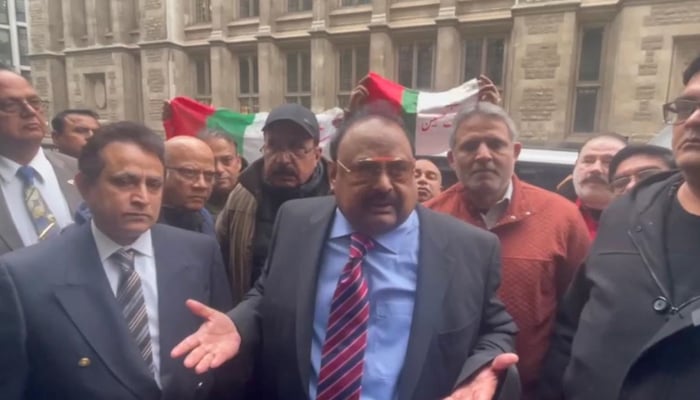 The Muttahida Qaumi Movement (MQM) founder Altaf Hussain while speaking to journalists outside the court trial in London, UK. — Provided by the author