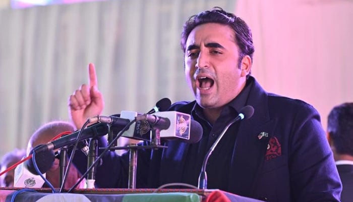 Bilawal addressing a public gathering on December 27, 2022. Screengrab of a Twitter video.