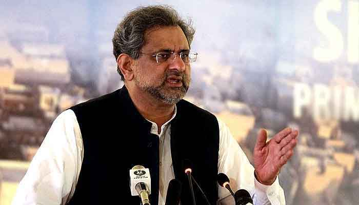 Pakistan Muslim League-Nawaz (PML-N) senior leader Shahid Khaqan Abbasi addressing a press conference in this undated photo — APP