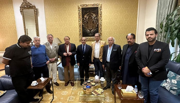 Nawaz Sharif at Stanhope House with other PML-N leaders today soon after his return date to Pakistan was announced. — Reporter