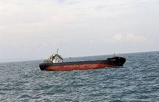 Cargo ship sinks off Greek island, 13 crew members missing